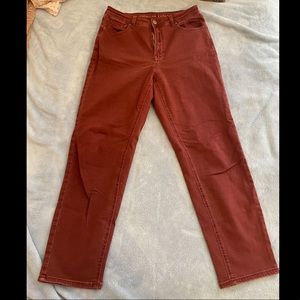 American Eagle Stretch Maroon Mom Jean